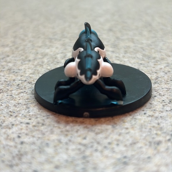 2019 Ratchet & Clank Enemy Robot “Electroid” comes w/ Accessories collectible - Picture 5 of 14